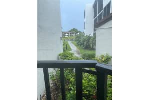 210 Lake Pointe Dr APT 203, Oakland Park, FL 33309, Sold 04/18/25