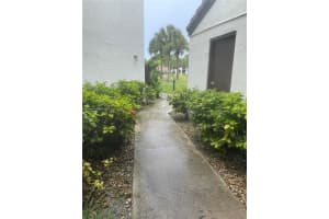 210 Lake Pointe Dr APT 203, Oakland Park, FL 33309, Sold 04/18/25