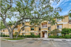 2445 Nw 33rd St 1410, Oakland Park