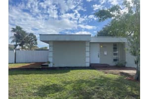 7902 NW 72nd Ave, Tamarac, FL 33321, Sold 04/22/25