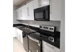 3001 S Ocean Dr 527, Hollywood, FL 33019 - MLS#A11753355
