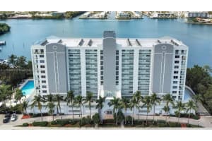 17050 N Bay Rd APT 504, Sunny Isles Beach, FL 33160, Sold 04/15/25