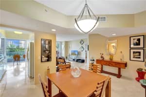 21055 Yacht Club Dr 507, Aventura