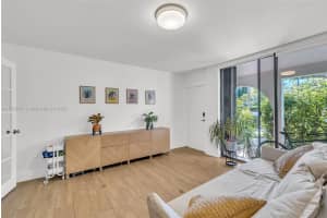 265 Grapetree Dr APT 119, Key Biscayne, FL 33149, Sold 05/30/25