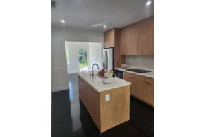 738 Ne 73rd St, Miami