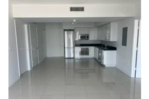 92 SW 3rd St APT 2412, Miami, FL 33130, - MLS#A11753484