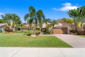 10301 SW 18th St, Davie, FL 33324, Sold 05/06/25