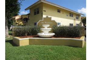 15605 SW 74th Cir Dr APT 15, Miami, FL 33193, Sold 04/16/25