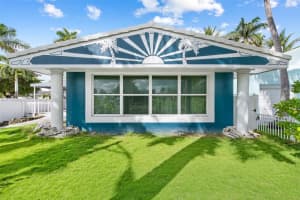 751 Hollywood Blvd, Hollywood, FL 33019, Sold 04/24/25