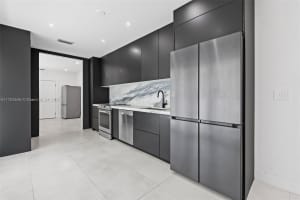 751 Hollywood Blvd, Hollywood, FL 33019, Sold 04/24/25