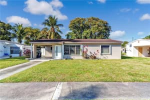 913 NE 6th St, Hallandale Beach, FL 33009, Sold 04/30/25