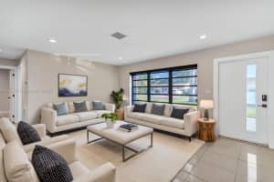 913 NE 6th St, Hallandale Beach, FL 33009, Sold 04/30/25