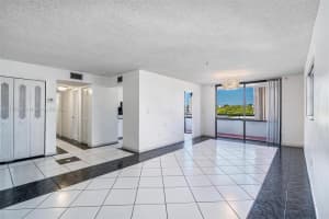 7300 Wayne Ave APT 317, Miami Beach, FL 33141, - MLS#A11753559