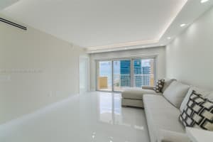 1950 Ocean Drive, Hallandale Beach, FL 33009 - MLS#A11753582