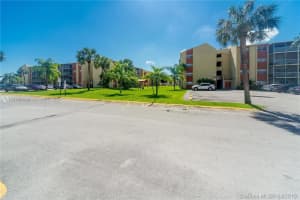 3710 NW 21st St APT 411, Lauderdale Lakes, FL 33311, - MLS#A11753707