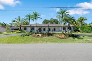 13060 Sw 70th Ave, Pinecrest