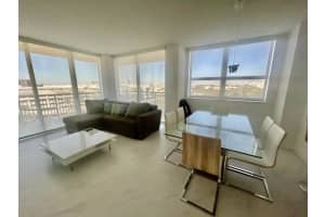 19501 W Country Club Dr 709, Aventura