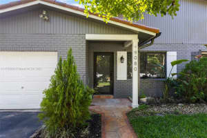 9080 Nw 23rd St Coral Springs, FL 33065 - MLS#A11753900