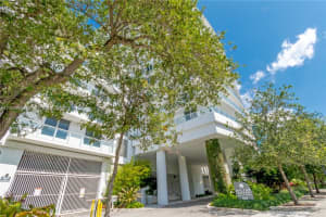4250 Biscayne Blvd 917, Miami