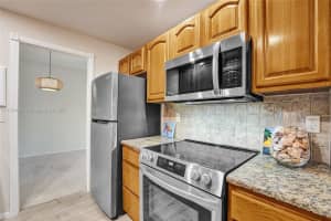 400 N Riverside Dr APT 201, Pompano Beach, FL 33062, Sold 05/02/25