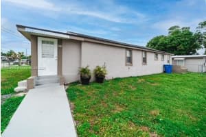5401 Sw 20th St West Park, FL 33023 - MLS#A11754075