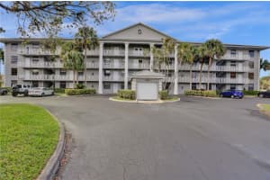 1524 Whitehall Dr 102 Davie, FL 33324 - MLS#A11754136