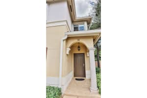 8822 W Flagler St APT 14, Miami, FL 33174, Sold 04/16/25
