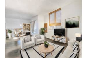 234 NE 3rd St APT 604, Miami, FL 33132, Sold 04/29/25