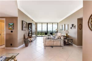 20281 E Country Club Dr, Aventura, FL 33180, Sold 05/08/25