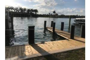 5001 Collins Ave Miami Beach, FL 33140 - MLS#A11754299