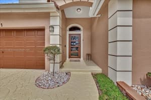 10251 SW 58th St, Cooper City, FL 33328, Sold 05/06/25