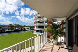 1700 NE 105th St APT 216, Miami Shores, FL 33138, - MLS#A11754317