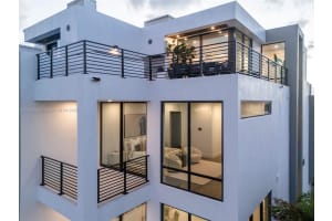 4018 NE 167th St, North Miami Beach, FL 33160, Sold 05/09/25