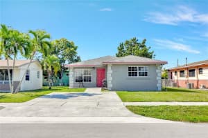 1038 NW 8th St, Hallandale Beach, FL 33009, Sold 04/30/25