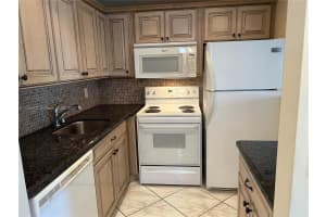 389 Grantham F, Deerfield Beach, FL 33442, Sold 05/09/25
