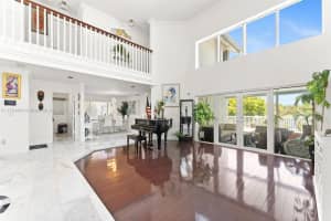 10261 Sw 15th St, Pembroke Pines