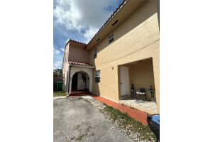 3806 Sw 84th Ave 17-e, Miami