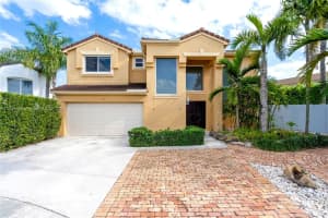 15430 SW 98th St, Miami, FL 33196, Sold 04/30/25