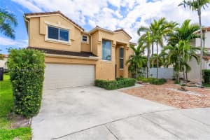 15430 SW 98th St, Miami, FL 33196, Sold 04/30/25
