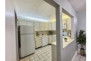 118 Lake Pine Cir Apt C-1, Greenacres, FL 33463, Sold 06/16/25