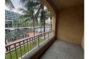 3001 NE 185th St APT 209, Aventura, FL 33180, Sold 07/11/25
