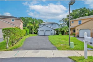 381 NW 207th Ave, Pembroke Pines, FL 33029, Sold 07/18/25