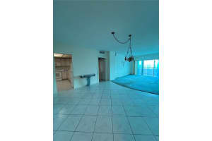 500 Bayview Dr, Sunny Isles Beach, FL 33160, Sold 04/30/25