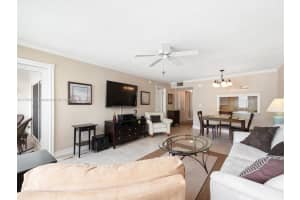 329 SE 3rd St APT 203P, Hallandale Beach, FL 33009, Sold 05/16/25