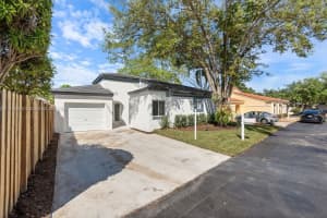 10969 SW 74th St, Miami, FL 33173, Sold 04/15/25