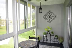 9320 Sunrise Lakes Blvd 306, Sunrise 9320 Sunrise Lakes Blvd 306, Sunrise