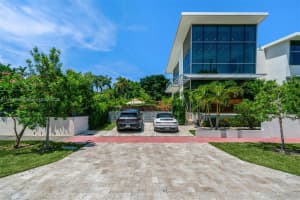 1201 W 47th St, Miami Beach, FL 33140, - MLS#A11754642