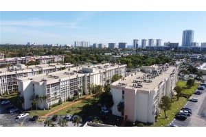 851 Three Islands Blvd 411 Hallandale Beach, FL 33009 - MLS#A11754666