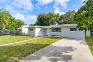 330 NE 164th St, Miami, FL 33162, Sold 05/07/25