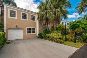 2518 NE 206th Terrace, Miami, FL 33180, - MLS#A11754739